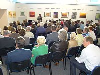 Gut besuchte Vernissage Bild: Gut besuchte Vernissage