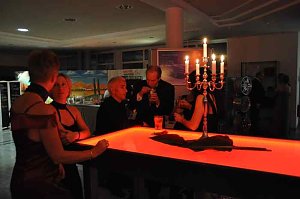 Ärzte- und Apothekerball im Autohaus Peter
