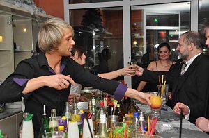 Ärzte- und Apothekerball im Autohaus Peter