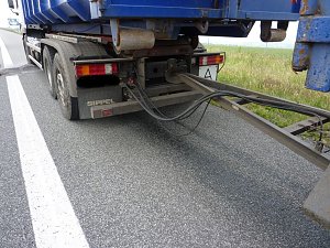 Ölspur auf der A 38