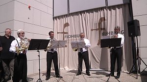 Zwei Feste
