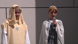 Zwei Feste
