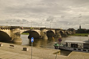Nacht der Schlösser, Elbbrücke