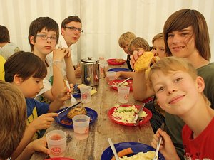 Der erste Tag im Handwerker-Camp