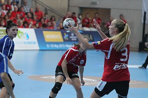 THC gewinnt erstes Champion League Spiel klar mit 33:20