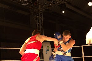 Boxnacht in der Nordhäuser Ballspielhalle