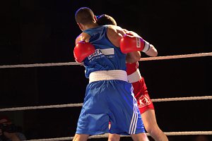 Boxnacht in der Nordhäuser Ballspielhalle