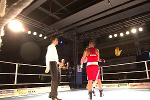 Boxnacht in der Nordhäuser Ballspielhalle