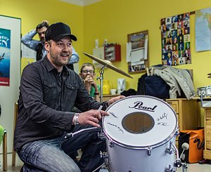 Ein Schlagzeug für St. Martin