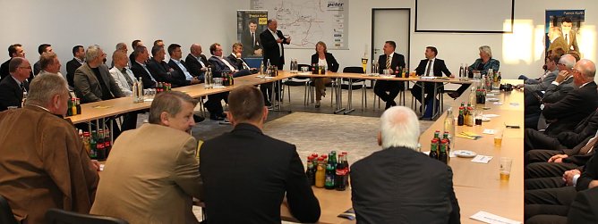 Diskussionsrunde (Foto: nnz) Diskussionsrunde (Foto: nnz)