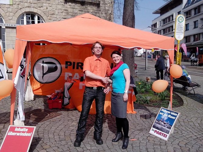 Piratenstand (Foto: privat) Piratenstand (Foto: privat)