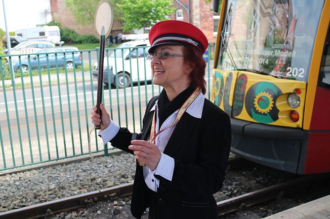 Gabriele Schubert von den Verkehrsbetrieben mahnt zur Eile (Foto: Angelo Glashagel) Gabriele Schubert von den Verkehrsbetrieben mahnt zur Eile (Foto: Angelo Glashagel)