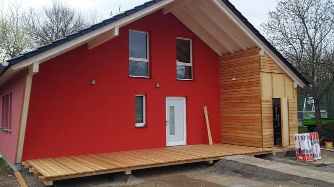 Eröffnung der Bungalows (Foto: Ferienpark Feuerkuppe) Eröffnung der Bungalows (Foto: Ferienpark Feuerkuppe)