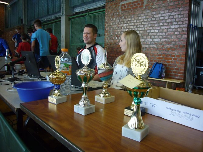 Tim Liebergesell und Patricia Jarsetz bei der computergestützten Auswertung (Foto: Liebergesell) Tim Liebergesell und Patricia Jarsetz bei der computergestützten Auswertung (Foto: Liebergesell)