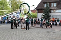 Maibaum in Bielen gesetzt (Foto: nnz)