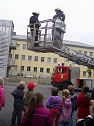 Die Feuerwehr im Kinderhaus (Foto: privat)