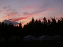 Zur Abendstimmung im Camp (Foto: KILA)