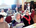 Jahresausklang: Vorsitzende Ingrid M&uuml;ller begr&uuml;&szlig;t mit Freude die Mitglieder und G&auml;ste zu der gut besuchten Veranstaltung. (Foto: M. M&uuml;ller)