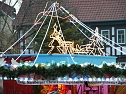 Rundgang &uuml;ber den Weihnachtsmarkt (Foto: nnz)