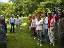 Parkfest: Führung mit Baumbiologe Dr Günthewr Merg mit einer Besuchergruppe aus Erfurt und interessierten Nordhäuser Bürgern und Umgebung (Foto: privat) Parkfest: Führung mit Baumbiologe Dr Günthewr Merg mit einer Besuchergruppe aus Erfurt und interessierten Nordhäuser Bürgern und Umgebung (Foto: privat)