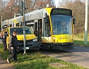Postauto und Stra&szlig;enbahn stie&szlig;en in Nordhausen-Ost zusammen (Foto: privat)