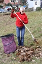 &Uuml;ber 60 Helfer beim Fr&uuml;hjahrsputz in S&uuml;lzhayn (Foto: Helga Poerschke)