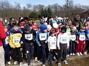 Kinder und Jugendliche beim Possenlauf (Foto: Karl-Heinz Herrmann)