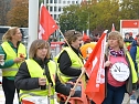 Demonstranten machten Druck (Foto: Harald Buntfu&szlig;)