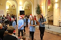 Vom Advenstkranz bis zum selbstgebackenen Pl&auml;tzchen konnte man auf dem Weihnachtsbasar der Nordh&auml;user Petersbergschule viel entdecken und naschen (Foto: Angelo Glashagel)