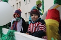 N&auml;rrinnen und Narren trotzen Wetter (1) (Foto: Karl-Heinz Herrmann)