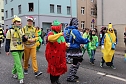 N&auml;rrinnen und Narren trotzen Wetter (2) (Foto: Karl-Heinz Herrmann)