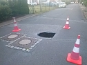Erdloch in der Liudolfingerstra&szlig;e (Foto: Angelo Glashagel)