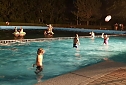 2. Flutlichtschwimmen im Salzaquellbad (Foto: Badehaus Nordhausen)