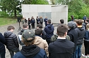Sch&uuml;lerinnen und Sch&uuml;ler gestalten Gedenken (Foto: nnz)