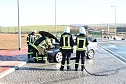 Auto brannte auf Rastplatz aus (Foto: S. Dietzel)