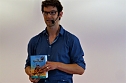 Lukas Hainer stellt sein Buch vor (Foto: nnz)
