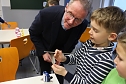 F&uuml;r ihren Forschergeist wurden die Sch&uuml;lerinnen und Sch&uuml;ler der Grundschule Werther heute ausgezeichnet (Foto: Angelo Glashagel)