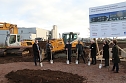Spatenstich auf der Darre f&uuml;r Wasserstofftankstellen-Werk (Foto: oas)