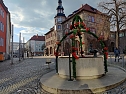 Geschmückte Brunnen (Foto: P.Blei) Geschmückte Brunnen (Foto: P.Blei)