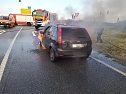Brennendes Auto an der Autobahnabfahrt Werther (Foto: S. Dietzel)
