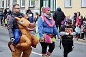 Ausgelassen und fröhlich feierten die Menschen am Rosenmontag in Sondershausen (Foto: Eva Maria Wiegand) Ausgelassen und fröhlich feierten die Menschen am Rosenmontag in Sondershausen (Foto: Eva Maria Wiegand)