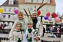 Ein bunter Karnevalszug zog sich am Rosenmontag durch Sondershausen (Foto: Eva Maria Wiegand)