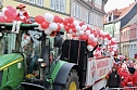 Ein bunter Karnevalszug zog sich am Rosenmontag durch Sondershausen (Foto: Eva Maria Wiegand)
