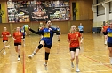 Die Handballdamen der NSV B-Jugend schaffen es aus dem Stand auf Platz 5 (Foto: Uwe Tittel)