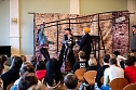Das "White Horse Theatre" war wieder zu Gast am Humboldt Gymnasium (Foto: Christoph Keil)