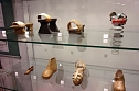 Gut gelaufen - im Tabakspeicher wurde gestern die neue Sonderausstellung zum Thema Schuhe eröffnet (Foto: Hans Georg Backhaus) Gut gelaufen - im Tabakspeicher wurde gestern die neue Sonderausstellung zum Thema Schuhe eröffnet (Foto: Hans Georg Backhaus)