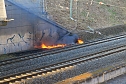 Feuer am Bahndamm bei Wollersleben und Wolkramshausen (Foto: S. Dietzel) Feuer am Bahndamm bei Wollersleben und Wolkramshausen (Foto: S. Dietzel)