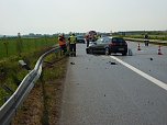 Unfall auf der Autobahn (Foto: Berufsfeuerwehr)