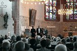 Gut besetzte Kirche zum Benefizkonzert (Foto: nnz)