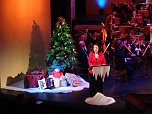 Weihnachtliches Konzert im Theater (Foto: Kh. Theus) Weihnachtliches Konzert im Theater (Foto: Kh. Theus)